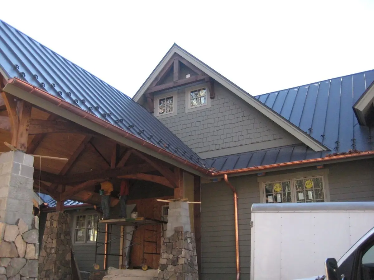 Craftsman Roofing team delivering quality roofing work in Muleshoe